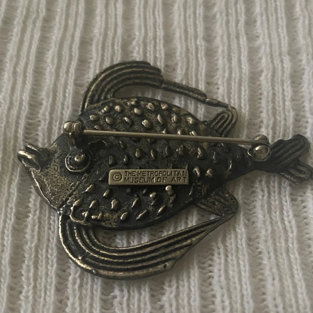 Vintage Metropolitan Museum Of Art Fish Ocean Brooch Great Barrier Reaf